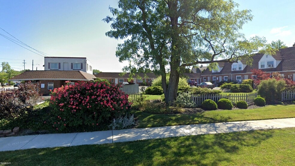 More Photos Of 29152 Euclid Ave, Wickliffe Hotel For Sale