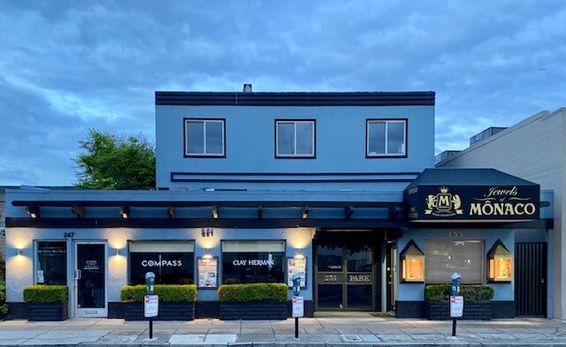 Primary Photo Of 251 Park Rd, Burlingame Loft Creative Space For Lease