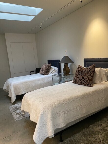 More Photos Of 100 E San Antonio St, Marfa Storefront Retail Office For Sale