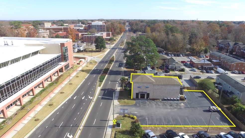 More Photos Of 506 E 10th St, Greenville Storefront Retail Office For Lease