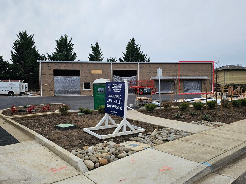 Primary Photo Of 827 Railway Ave, Silverton Warehouse For Lease