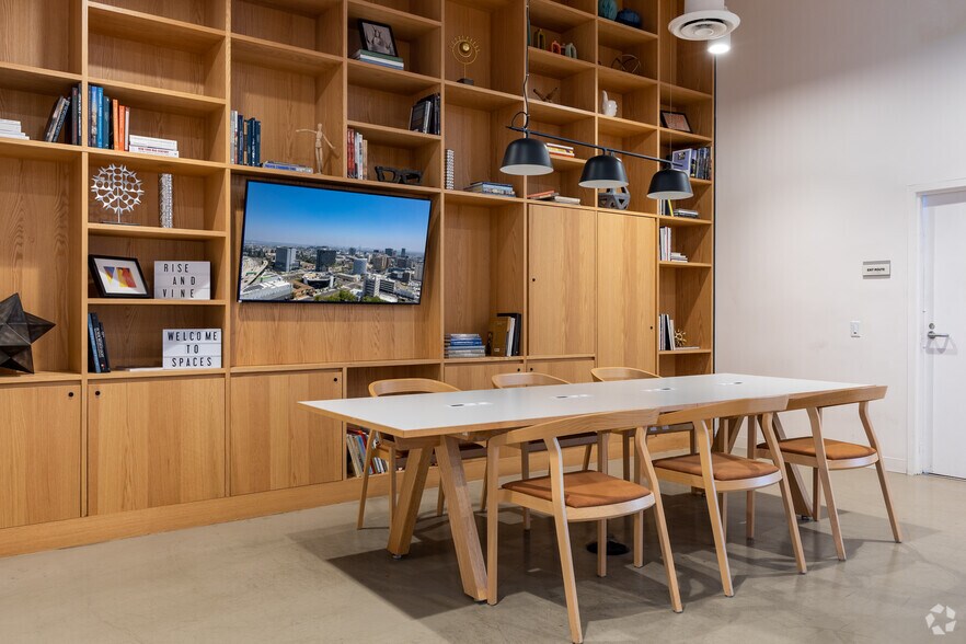 More Photos Of 1800 N Vine St, Los Angeles Coworking Space