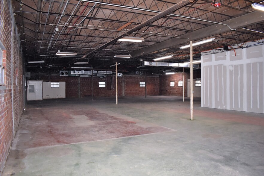 More Photos Of 1550 Jackson Ferry Rd, Montgomery Distribution For Lease