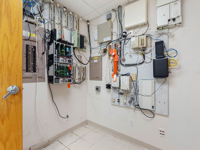 More Photos Of , Tampa Office For Sale