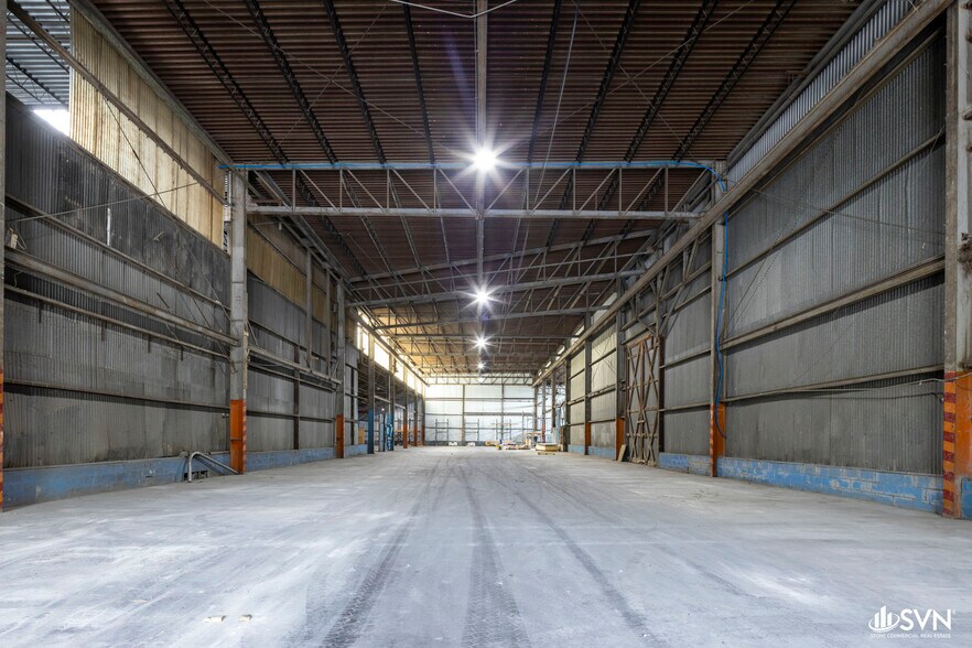 More Photos Of 1115 Delaware Ave, Lexington Warehouse For Lease
