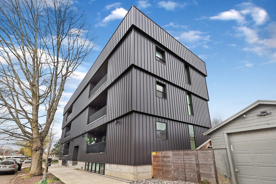 More Photos Of 1375 N Wygant ST, Portland Apartments For Sale