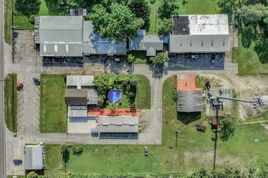 More Photos Of 9226 Denton Ave, Hudson Industrial For Sale