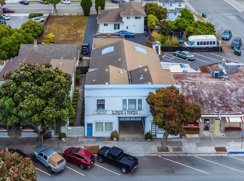 More Photos Of 535-539 Main St, Half Moon Bay Storefront Retail Residential For Sale