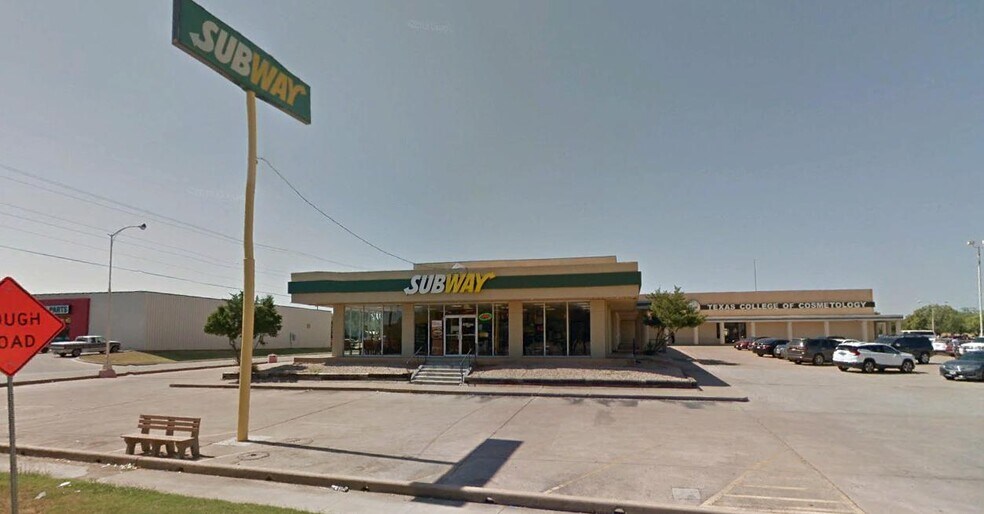 More Photos Of 109 Sayles Blvd, Abilene Unknown For Lease