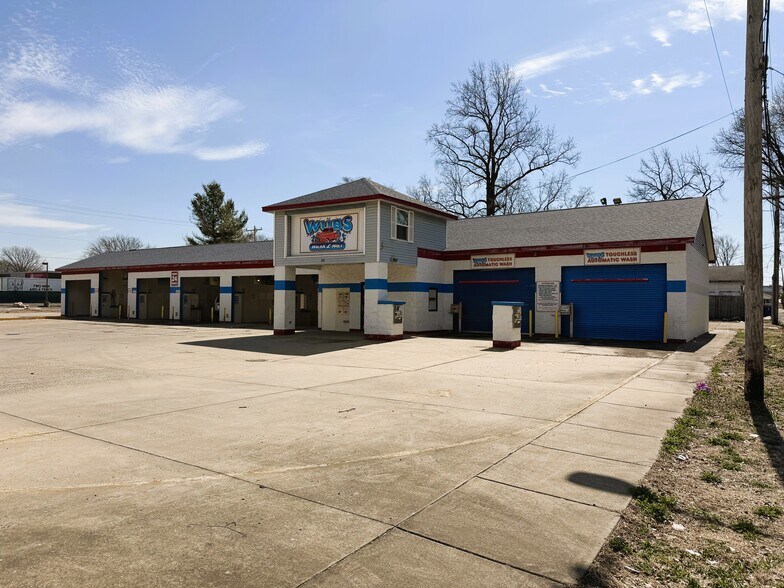 More Photos Of 300 N Grand Ave W, Springfield General Retail For Sale