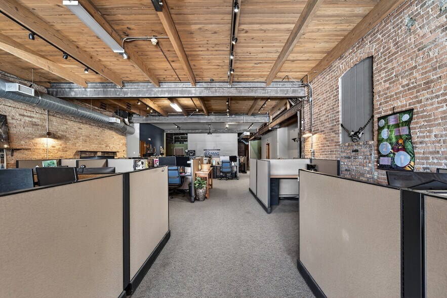 More Photos Of 510 College Ave, Racine Storefront Retail Office For Sale
