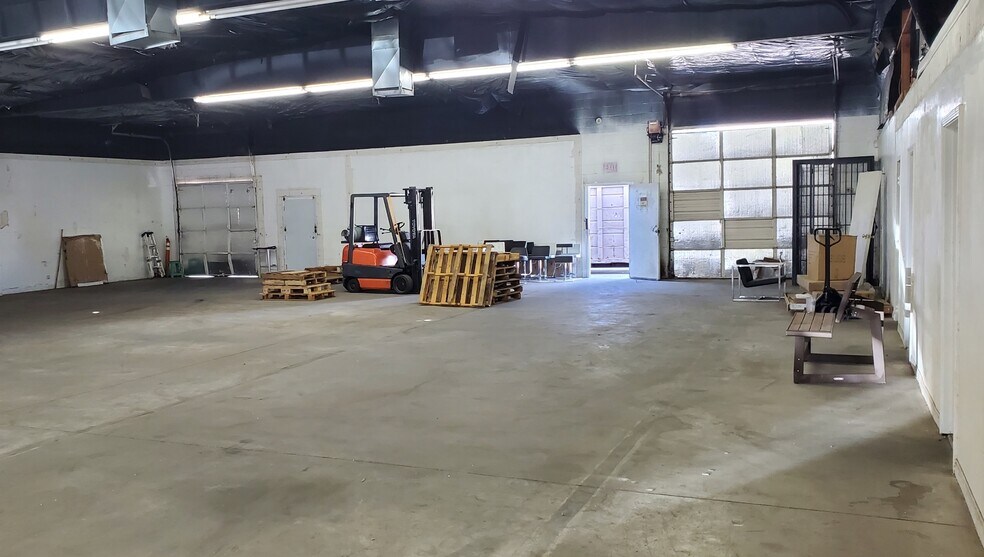 More Photos Of 370-390 S I St, San Bernardino Warehouse For Lease