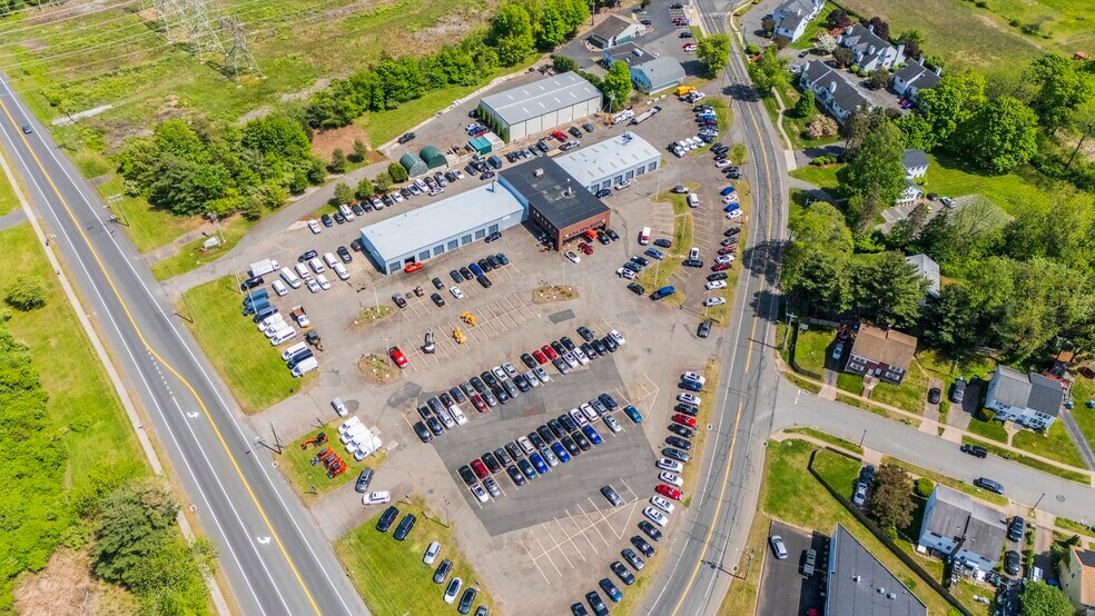 More Photos Of 512 W Center St, Manchester General Retail For Sale