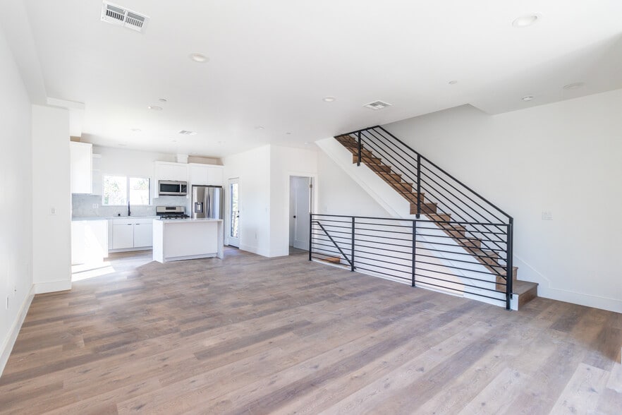 More Photos Of 4505 W 18th St, Los Angeles Multifamily For Sale