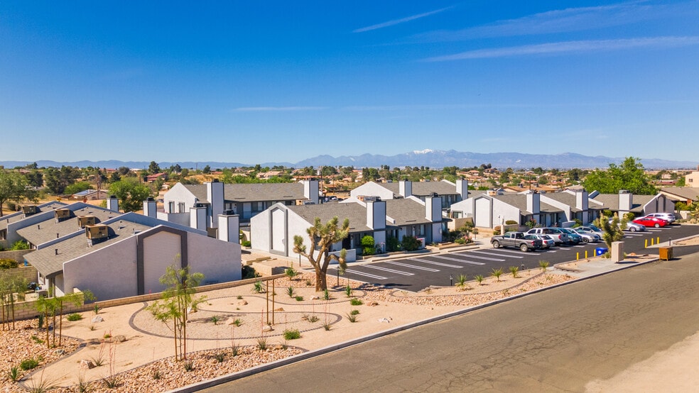 Primary Photo Of 19087 Allegheny Rd, Apple Valley Apartments For Sale