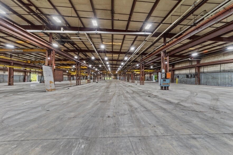 More Photos Of 1820 Martin Luther King Jr Ave, Salisbury Distribution For Lease