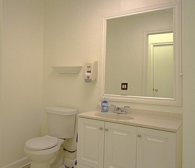 More Photos Of 18025 W Little York Rd, Katy Flex For Sale