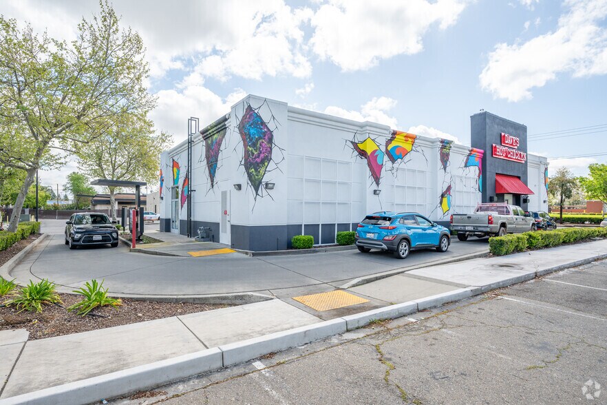 More Photos Of 3409 Arden Way, Sacramento Fast Food For Sale