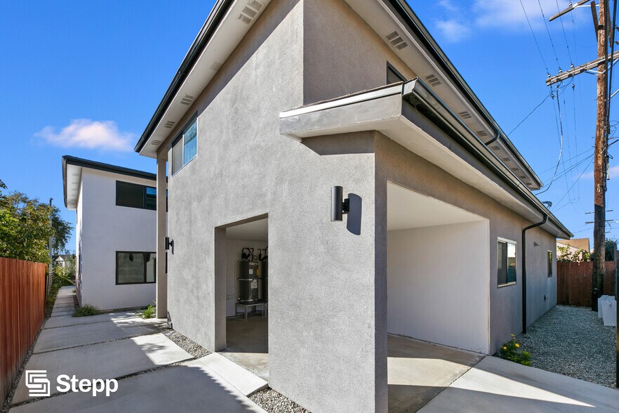 More Photos Of 3301 Obama Blvd, Los Angeles Apartments For Sale