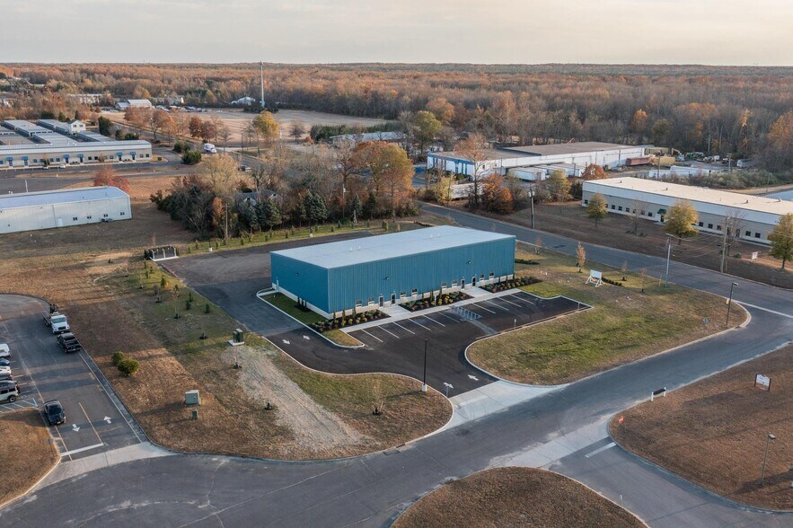 More Photos Of 1 Kerry Ct, Southampton Warehouse For Lease