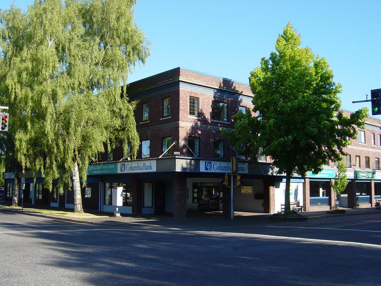 More Photos Of 1338 Commerce Ave, Longview Office For Lease