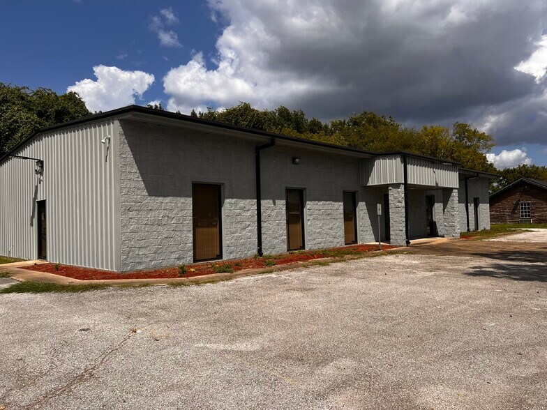 More Photos Of 11950 Alief Clodine Rd, Houston Light Distribution For Lease