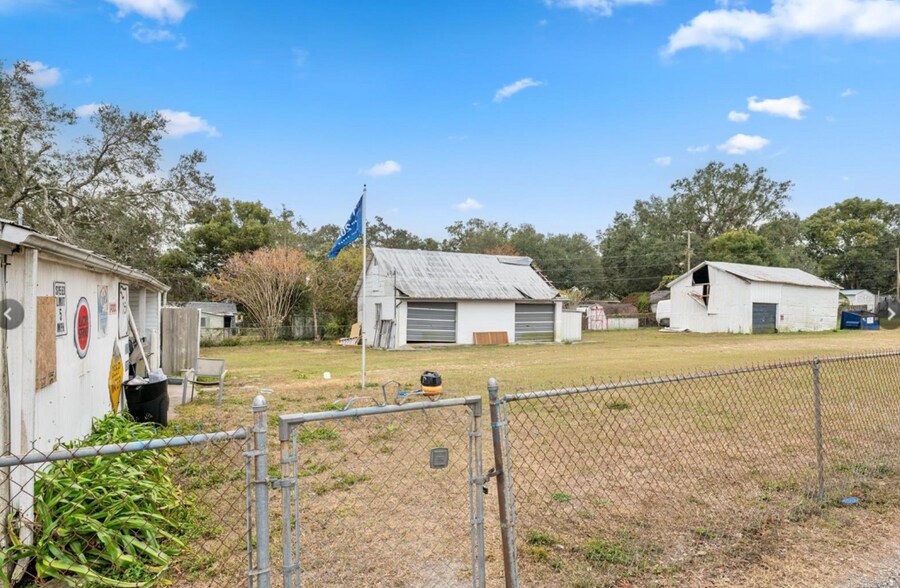 More Photos Of 6831 Wire Rd, Zephyrhills Manufactured Housing Mobile Home Park For Sale