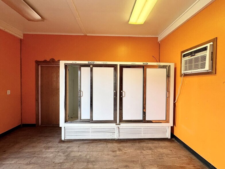 More Photos Of 563 James Monroe Ave, Monroeton Apartments For Sale