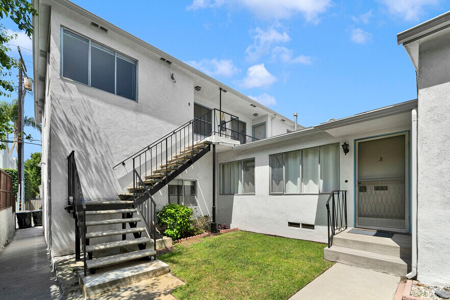 More Photos Of 938 15th St, Santa Monica Apartments For Sale
