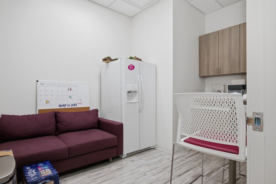 More Photos Of 5864 S Durango Dr, Las Vegas Medical For Sale