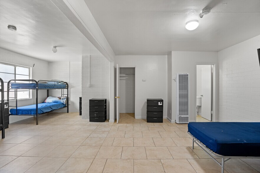 More Photos Of 1324 Broadway, Santa Maria Dormitory For Lease