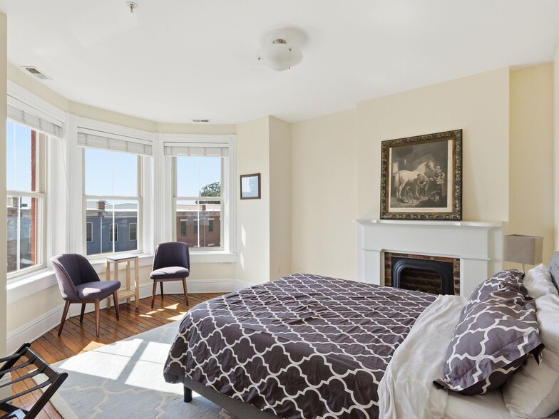 More Photos Of 8-10 E Main St, Richmond Apartments For Sale