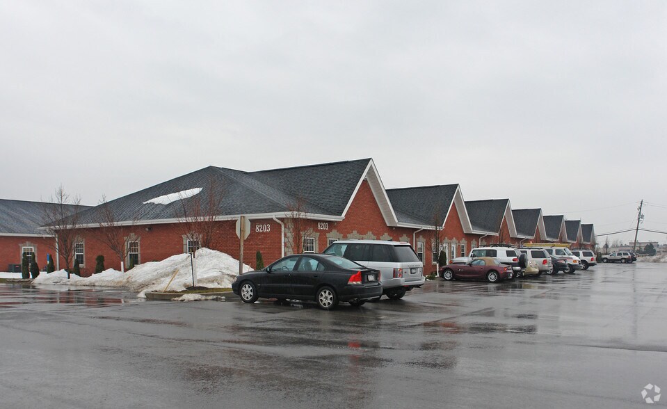 More Photos Of 8203 Main St, Williamsville Unknown For Lease