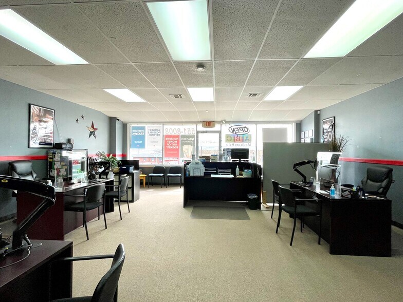 More Photos Of 914-920 S 4th St, Chickasha Storefront Retail Office For Sale