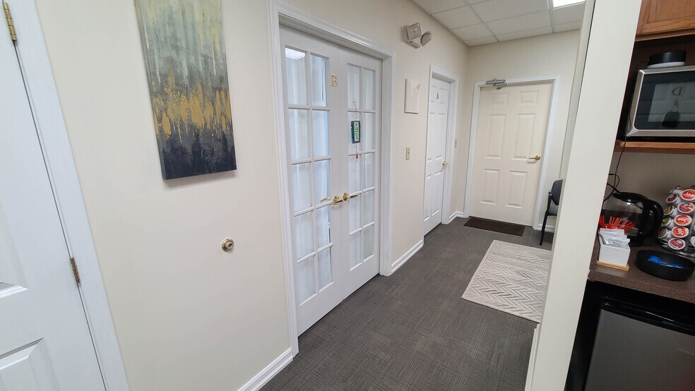 More Photos Of 6900 Houston Rd, Florence Office For Sale