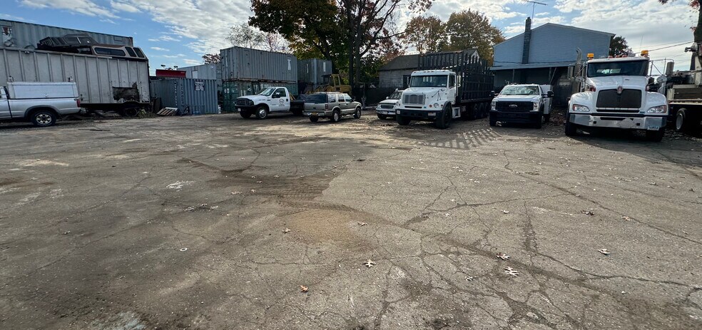 More Photos Of 436 Long Island Ave, Wyandanch Service For Sale