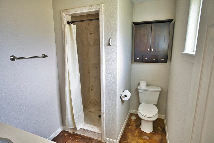 More Photos Of 3559 FM 521 Rd, Brazoria Specialty For Sale