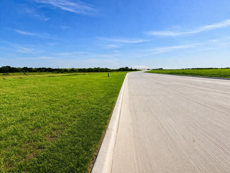 More Photos Of 5545 Pinegates Rd, Greenville Land For Sale