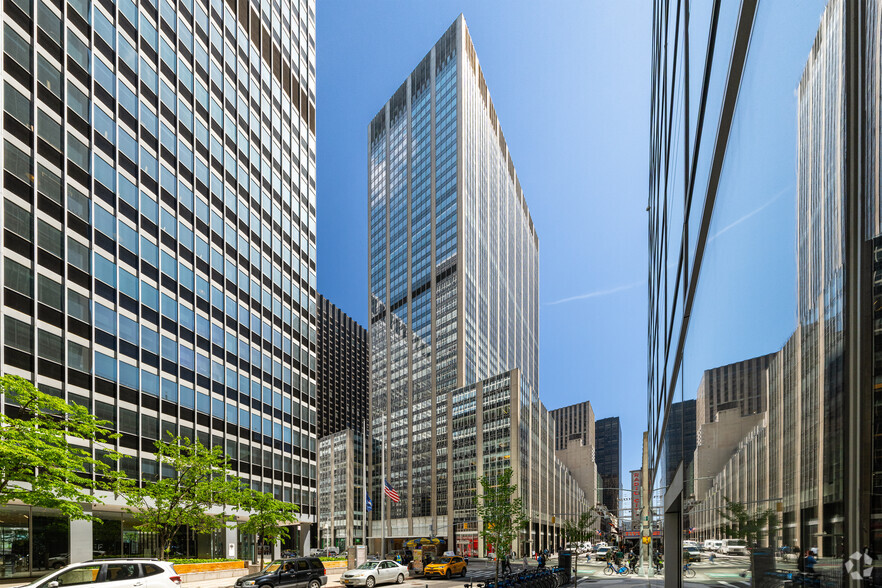 Primary Photo Of 1290 Avenue of the Americas, New York Office For Lease