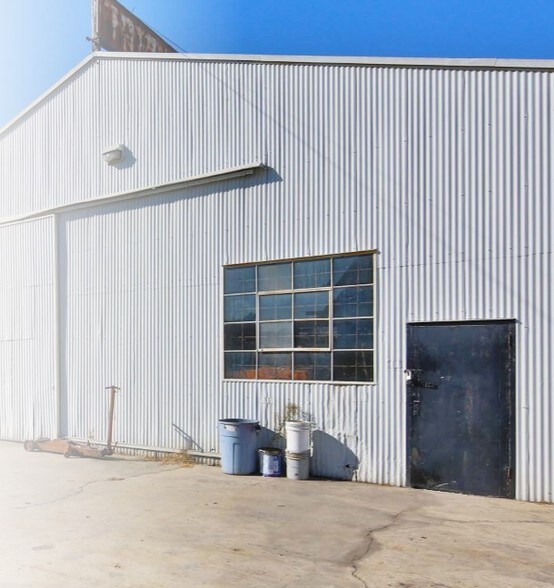 More Photos Of 2375 Lewis Ave, Signal Hill Industrial For Sale