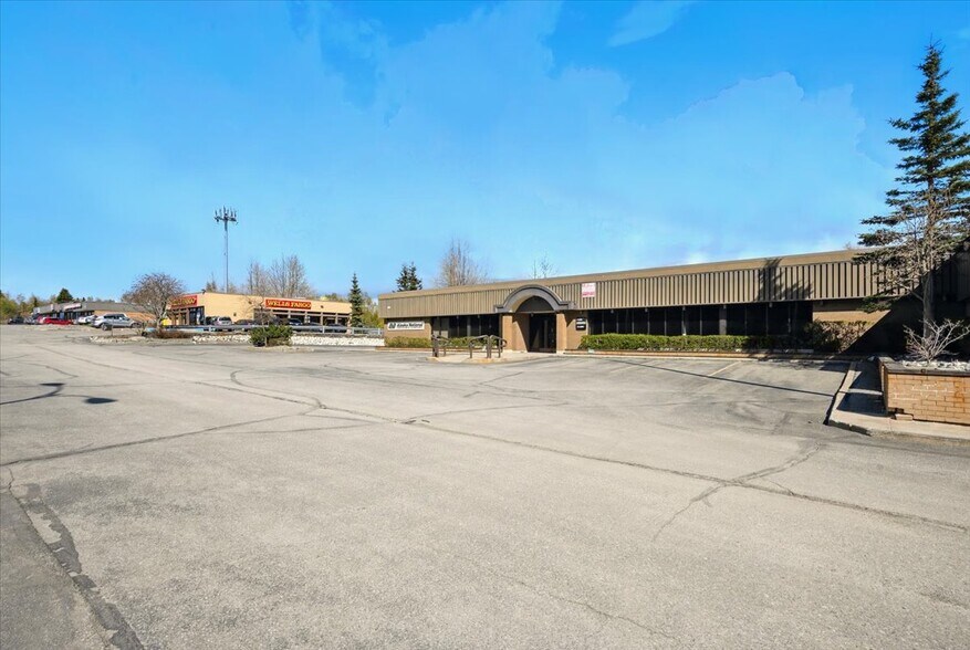 More Photos Of 7001 Jewel Lake Rd, Anchorage Office For Sale