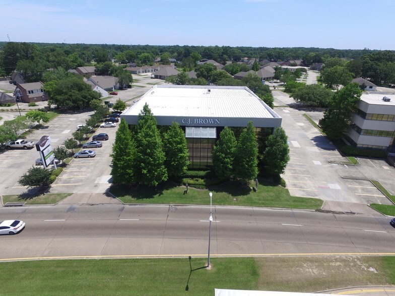 More Photos Of 3029 S Sherwood Forest Blvd, Baton Rouge Loft Creative Space For Lease