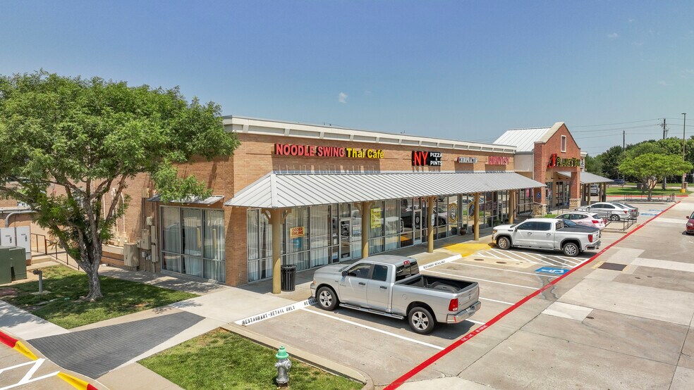 More Photos Of 2717 Cross Timbers Rd, Flower Mound Storefront For Lease