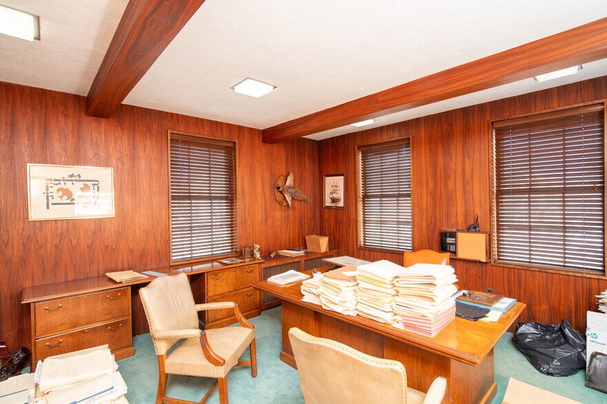 More Photos Of 13 S 6th St, New Bedford Office For Sale