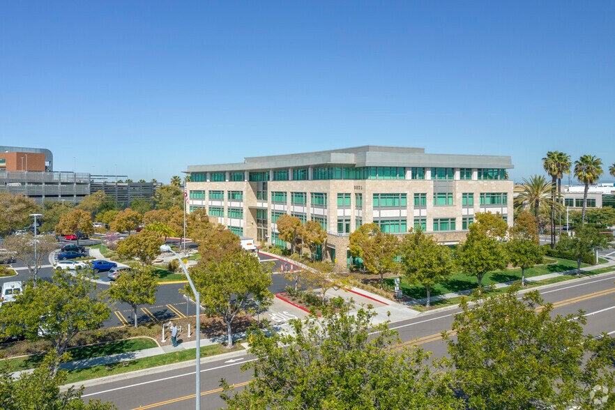 More Photos Of 9201 Spectrum Center Blvd, San Diego Office For Sale