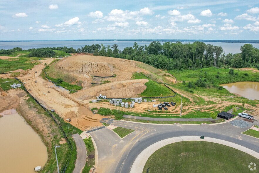 More Photos Of 0 Potomac Shores, Dumfries Office For Sale