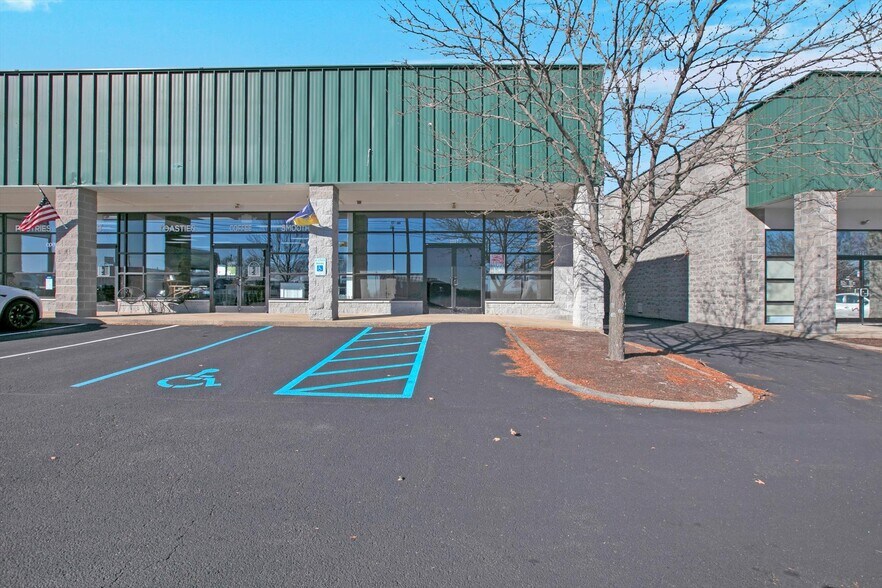 More Photos Of 2201-2213 Lexington Rd, Nicholasville Unknown For Lease