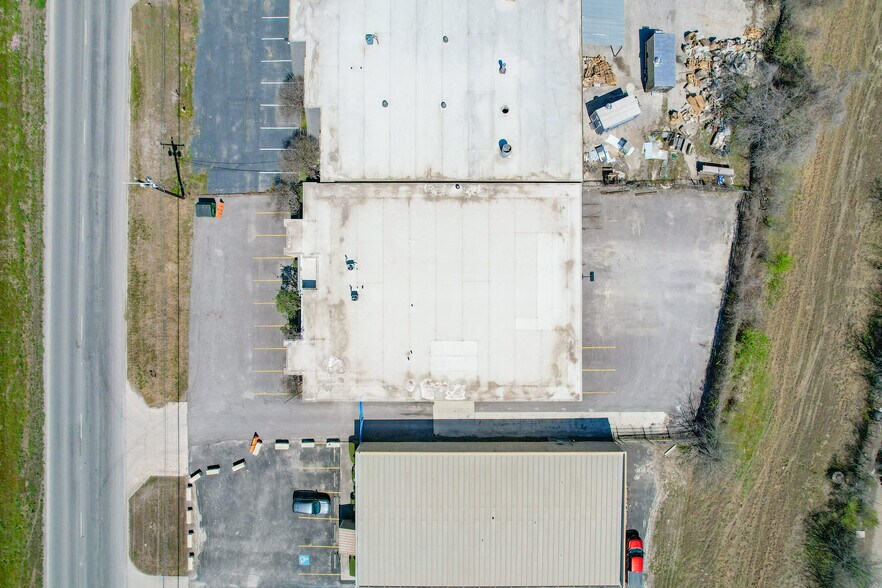 More Photos Of 7316 NE Loop 410, San Antonio Industrial For Lease