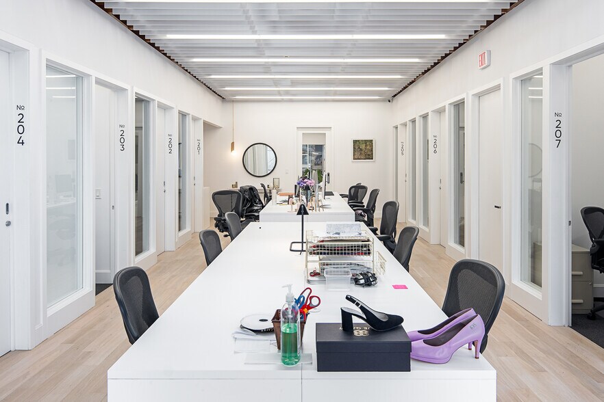 More Photos Of 155 2nd St, Jersey City Coworking Space