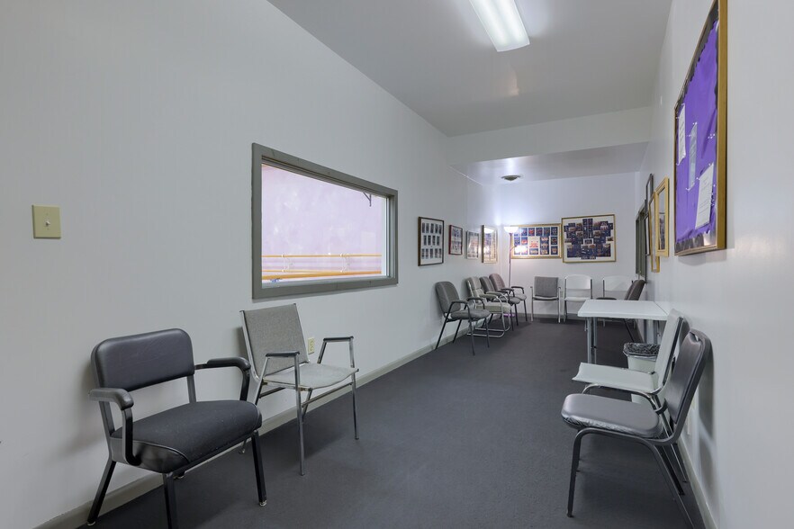 More Photos Of 3725 Kutztown Rd, Laureldale General Retail For Sale